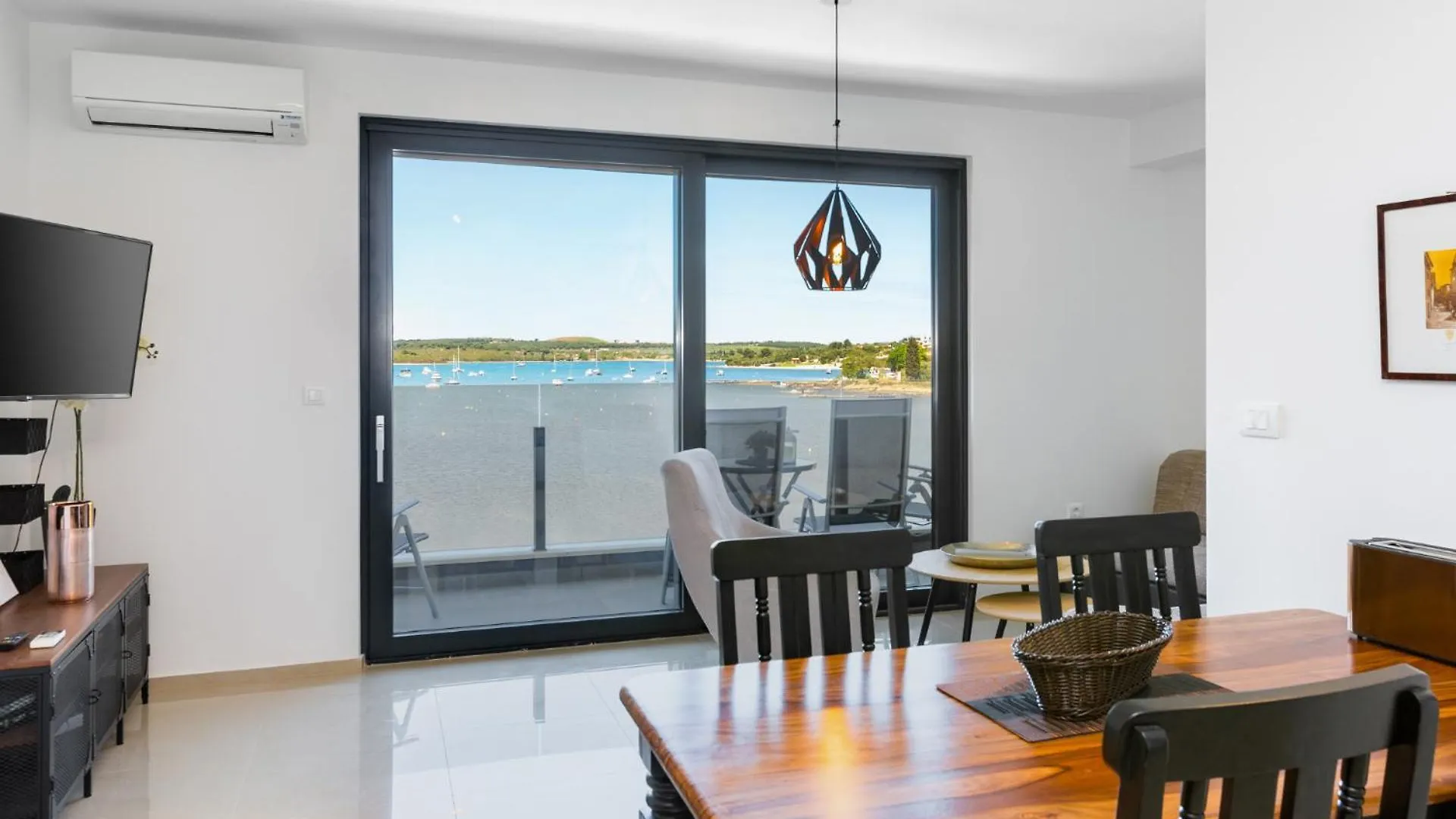 Vizula D - App Undine - Mpolo Apartment Medulin 0*,  Croatia
